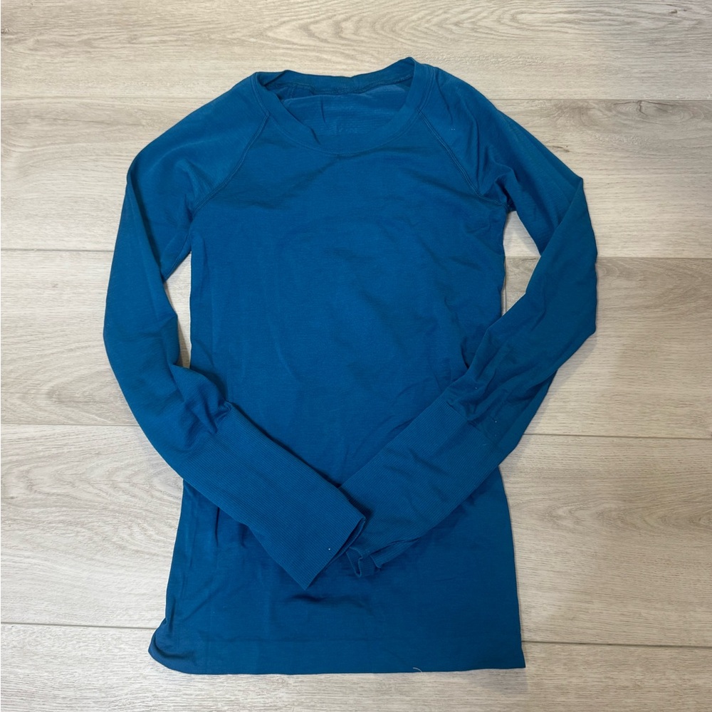 Lululemon Blue Longsleeve swiftly tech